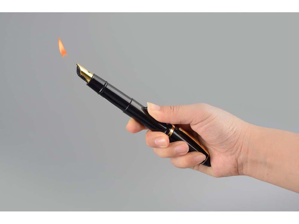 картинка Набор Акра: ручка-зажигалка, пепельница 