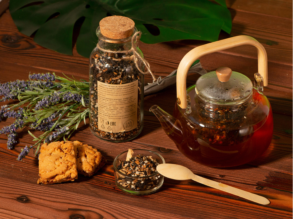 картинка Чай черный, с соком имбиря, корицей и мёдом 