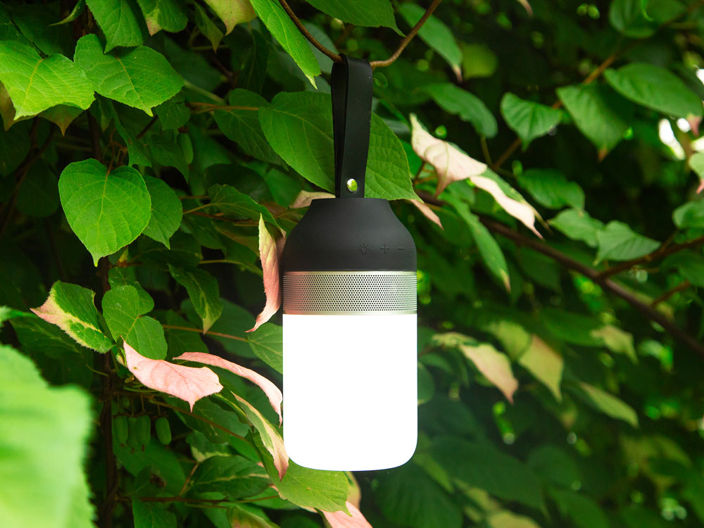 картинка Портативный беспроводной Bluetooth динамик Lantern со встроенным светильником 